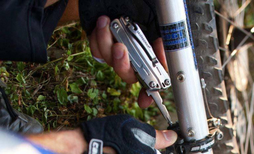 68 Leatherman МультитулWingman серебристый 14 функций с нейлоновым чехлом фото 9